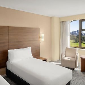 Deluxe King Room Harbour View